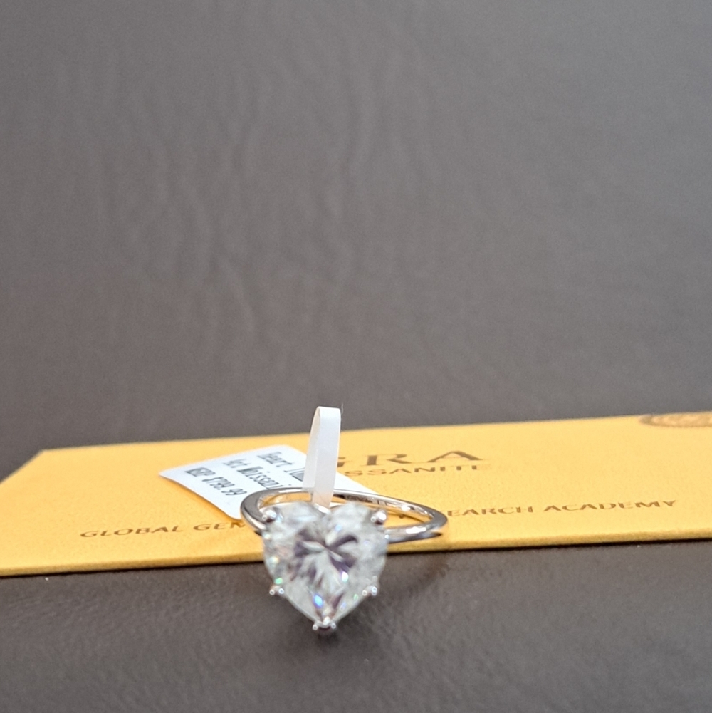Moissanite Silver Ring 4CT Size 5 - Picture 4 of 5